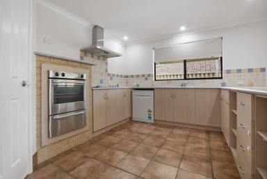 House For Sale - WA - Dalyellup - 6230 - Spacious Modern Living in the Heart of Dalyellup  (Image 2)