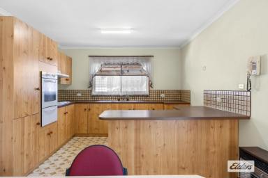 Unit For Sale - VIC - Stawell - 3380 - Low Maintenance Living in the Heart of Stawell  (Image 2)