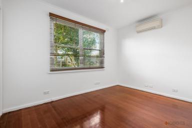 House Leased - VIC - Aspendale - 3195 - GREAT FAMILY HOME | PERFECT LOCATION | LARGE REAR GARDEN  (Image 2)