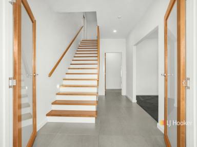 House For Sale - TAS - Devonport - 7310 - This One Will Steele Your Heart  (Image 2)
