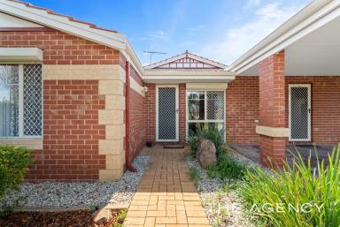 House For Sale - WA - Huntingdale - 6110 - Where Style Meets Family Comfort  (Image 2)
