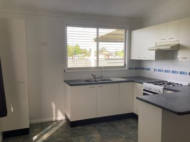 House For Lease - NSW - Merriwa - 2329 - Cute Cottage!  (Image 2)