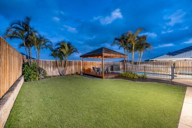 House For Sale - WA - Iluka - 6028 - STYLISH & SUBSTANTIAL!!  (Image 2)