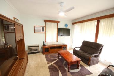 House For Sale - VIC - Rochester - 3561 - CORNER BLOCK HIGH & DRY - MOVE-IN READY!  (Image 2)