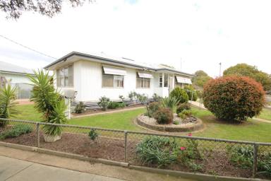 House For Sale - VIC - Rochester - 3561 - CORNER BLOCK HIGH & DRY - MOVE-IN READY!  (Image 2)