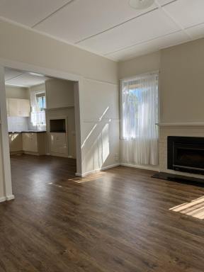 House For Lease - NSW - Tumut - 2720 - Cosy three bedroom home  (Image 2)