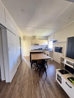 House For Lease - NSW - Tumut - 2720 - Cosy three bedroom home  (Image 2)