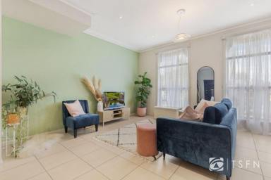 Townhouse For Sale - VIC - Bendigo - 3550 - Premium Lifestyle Pocket  (Image 2)