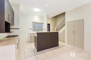 Townhouse For Sale - VIC - Bendigo - 3550 - Premium Lifestyle Pocket  (Image 2)