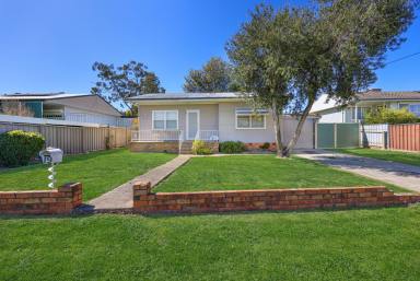 House Auction - NSW - Tamworth - 2340 - INVESTMENT ALERT - 5.2% RETURN IN SOUTH  (Image 2)