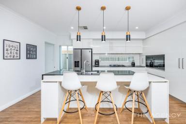 House For Sale - WA - Jindalee - 6036 - Living The Coastal Dream  (Image 2)