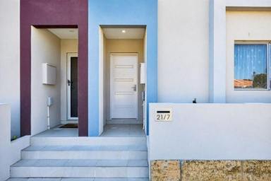 Townhouse Leased - WA - Rockingham - 6168 - AVAILABLE NOW! Modern Low-Maintenance Townhouse Where Coastal Living Meets Convenience (Image 2)