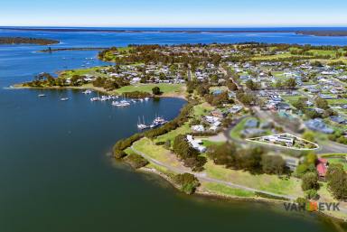House For Sale - VIC - Newlands Arm - 3875 - Ranch Style Home near Newlands Backwater  (Image 2)