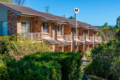 Townhouse For Sale - NSW - Batemans Bay - 2536 - Effortless living in the heart of Batemans Bay  (Image 2)