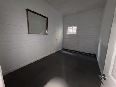 House For Lease - VIC - Casterton - 3311 - Prime Location  (Image 2)