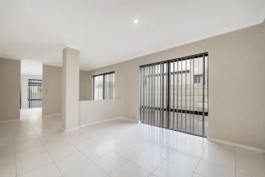 House For Sale - WA - Wannanup - 6210 - UNDER OFFER HOME OPEN CANCELLED  (Image 2)