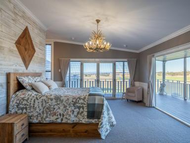 Lifestyle For Sale - QLD - Freestone - 4370 - SUPERIOR, SUPERB, SENSATIONAL, an OUTSTANDING PROPERTY  (Image 2)