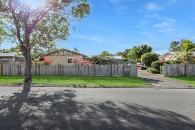 Villa Leased - QLD - Edmonton - 4869 - 20/10/25- Application approved - Freestanding Villa - New Kitchen - Fenced Yard - Garage plus Carport  (Image 2)