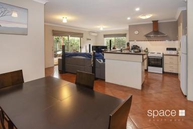 House For Sale - WA - Margaret River - 6285 - Peaceful Location  (Image 2)