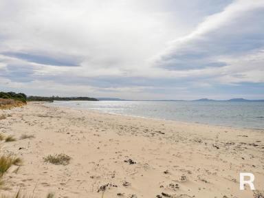 Villa For Sale - TAS - Swansea - 7190 - Exclusive Stone Villa at Piermont Resort - A Romantic Waterfront Escape  (Image 2)