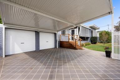 House For Sale - QLD - Harristown - 4350 - Spacious, Stylish & Super Convenient  (Image 2)