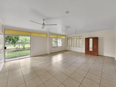 House For Sale - QLD - Atherton - 4883 - Move in Ready Family Home  (Image 2)