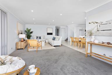 House For Lease - NSW - Kiama - 2533 - Fully Furnished Three-Bedroom Home In The Heart Of Kiama  (Image 2)