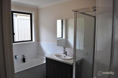 House For Lease - NSW - Thurgoona - 2640 - Family Home in Quiet Thurgoona Location  (Image 2)