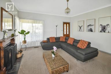 House For Sale - VIC - Mooroopna - 3629 - Well Cared For Family Home in a Central Location  (Image 2)