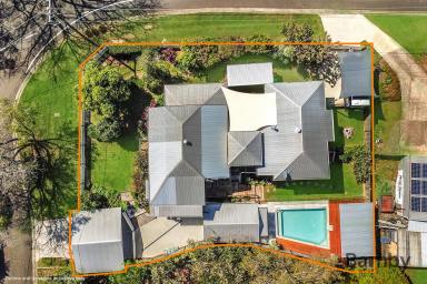 House For Sale - QLD - Palmwoods - 4555 - INNER VILLAGE LIVING WITH POOL  (Image 2)