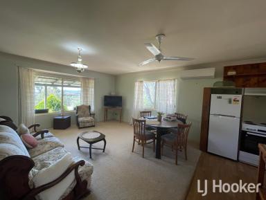 Unit For Lease - NSW - Inverell - 2360 - Quite Cottage on Outskirt of Town  (Image 2)