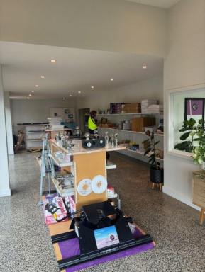 Business For Sale - VIC - Warrenheip - 3352 - Gooseneck and Fifth Wheel Business for sale  (Image 2)