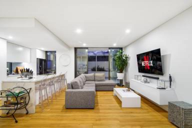 Apartment For Sale - NSW - Wollongong - 2500 - "The Pinnacle" Boutique Apartment  (Image 2)