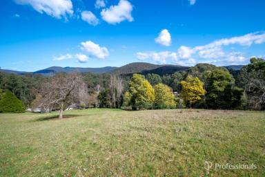 House For Sale - VIC - Three Bridges - 3797 - Lifestyle Living with Sweeping Valley Views  (Image 2)