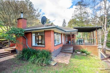 House For Sale - VIC - Three Bridges - 3797 - Lifestyle Living with Sweeping Valley Views  (Image 2)