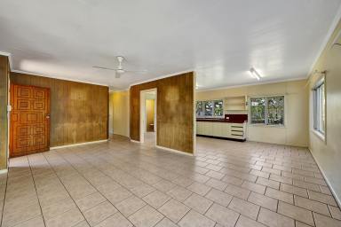 House For Sale - QLD - Bundaberg South - 4670 - ENTER THE MARKET HERE IN A 3 BED BRICK HOME!  (Image 2)