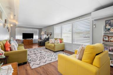 House For Sale - NSW - Elermore Vale - 2287 - CUTE COTTAGE WITH IMPRESSIVE SUNROOM!  (Image 2)