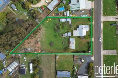 House For Sale - TAS - Campbell Town - 7210 - Spacious & Full of Potential  (Image 2)