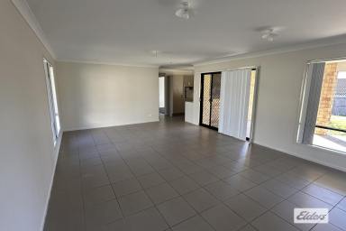 House For Lease - QLD - Gatton - 4343 - 6 bedroom Large Family Home In Gatton  (Image 2)