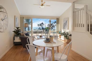 Townhouse For Sale - NSW - Batehaven - 2536 - Position Perfect  (Image 2)