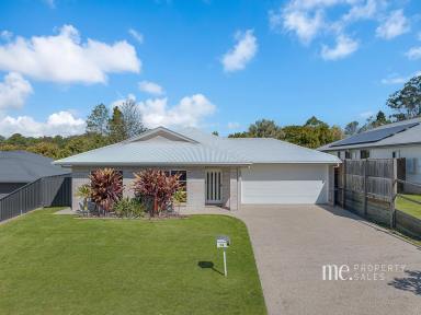 House For Sale - QLD - Dayboro - 4521 - Stylish Family Retreat with Space for Everyone (Image 2)