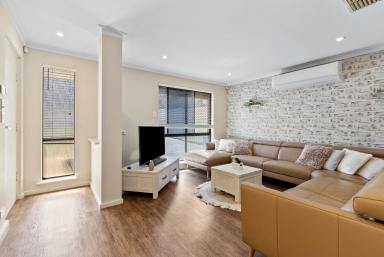 House For Sale - WA - Beechboro - 6063 - ABSOLUTELY PERFECT AND SECURE THIS TASTEFULLY RENOVATED PROPERTY HAS IT ALL  (Image 2)