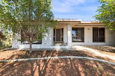 House Auction - VIC - Mildura - 3500 - The Big Picture is Potential  (Image 2)