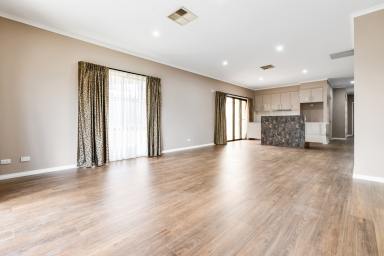 House Auction - VIC - Mildura - 3500 - LIVING WITH POTENTIAL.  (Image 2)