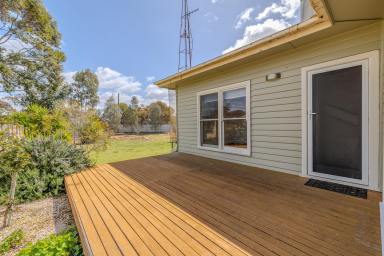 House For Sale - VIC - Underbool - 3509 - Affordable weatherboard home!  (Image 2)