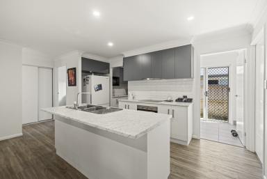 House For Sale - QLD - Cranley - 4350 - Modern Elegance with Panoramic Views  (Image 2)