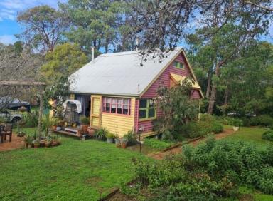 House For Sale - QLD - Pechey - 4352 - Quaint historic country cottage on 3/4 of an acre block with a bore.  (Image 2)