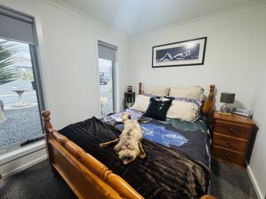 Unit For Sale - TAS - Shorewell Park - 7320 - Prestigious West Burnie Unit  (Image 2)