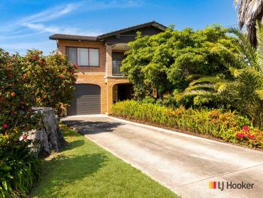 Duplex/Semi-detached For Sale - NSW - Surfside - 2536 - Once-in-a-Lifetime Opportunity - Two Townhouses DUPLEX on One Title........ Just 275m to the Beach ! (Image 2)