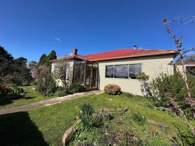 House For Lease - TAS - Rosevears - 7277 - Home with acreage  (Image 2)